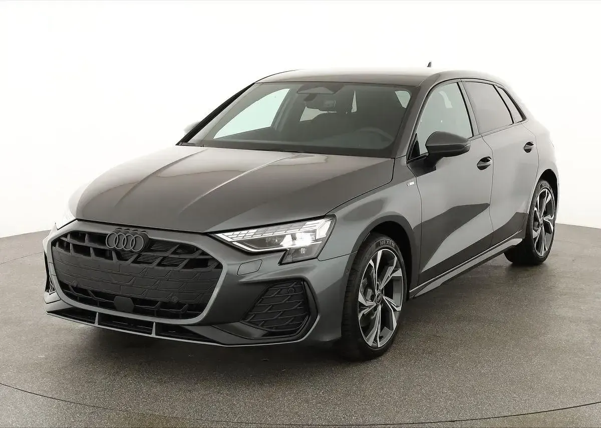 Gebraucht Audi A3 S-Line 204 PS (150 kW) 2026 Limousine