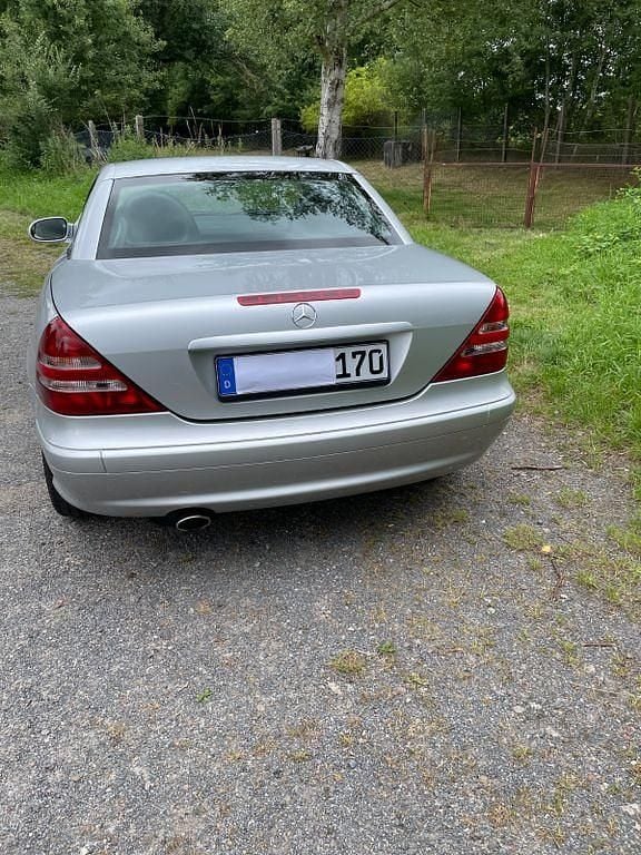 Gebraucht Mercedes SLK200 163 PS (119 kW) 2000 Silber Cabrio