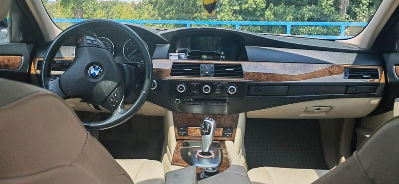 Schwarz Gebraucht 2009 BMW 530 Sport Line Limousine | 8.250 € (Fairer Preis) - Bild 1/4