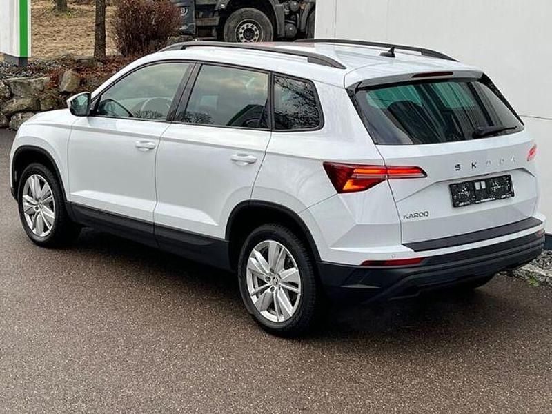 Gebraucht Skoda Karoq Selection 150 PS (110 kW) 2024 Weiss SUV