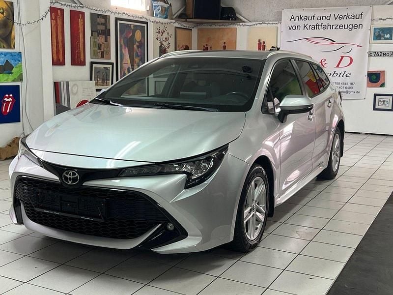 Gebraucht Toyota Corolla 116 PS (85 kW) 2019 Silber Kombi