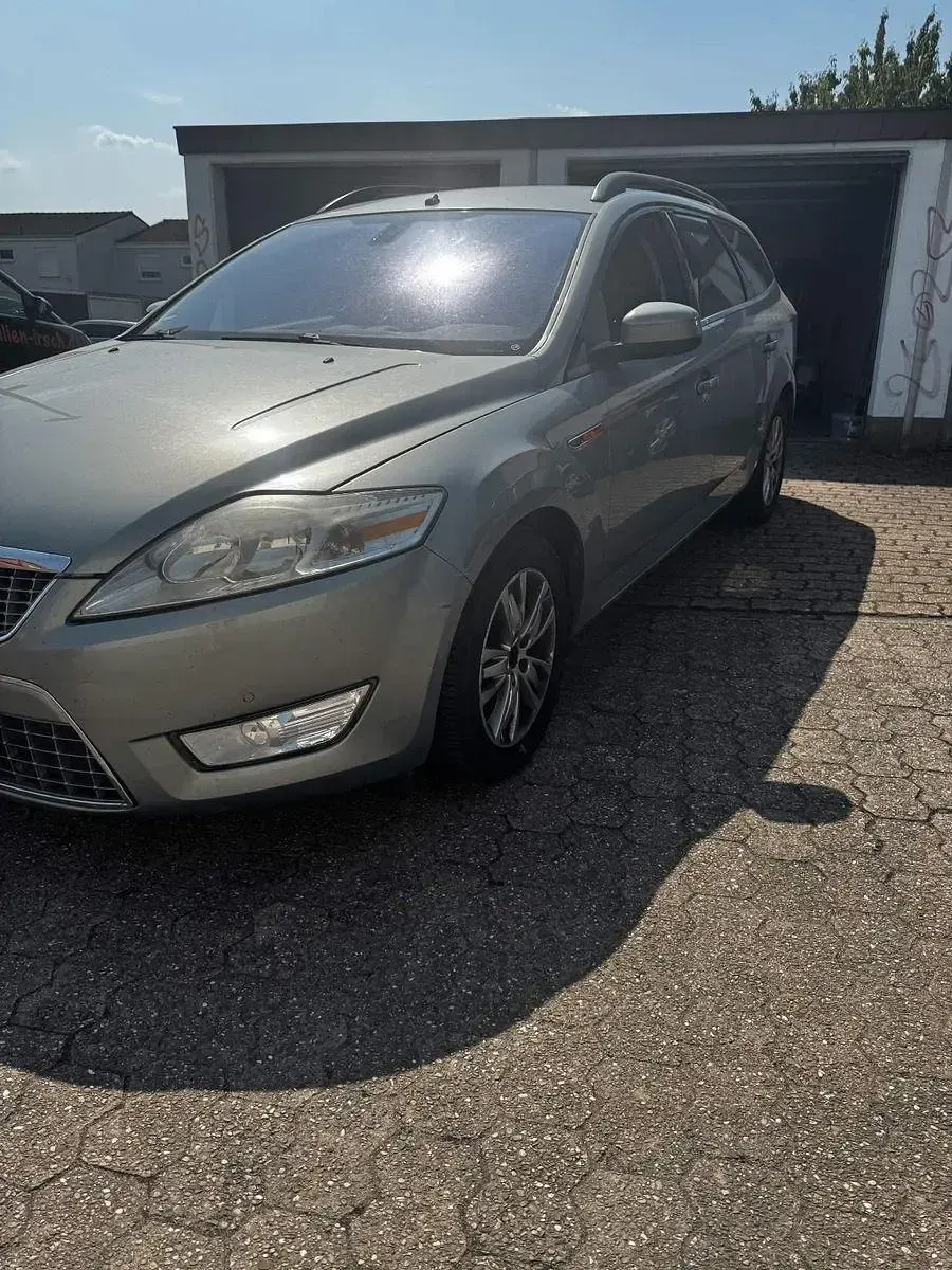 Gebraucht Ford Mondeo 140 PS (102 kW) 2009 Grau Kombi