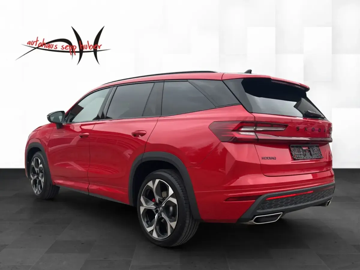 Gebraucht Skoda Kodiaq RS 265 PS (194 kW) 2025 Velvet rot (metallic) SUV