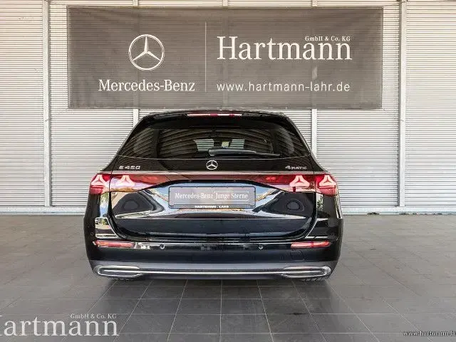 Gebraucht Mercedes E450 Premium 381 PS (280 kW) 2025 Schwarz Limousine