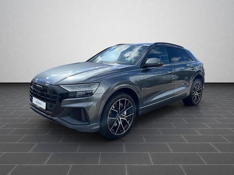 Daytonagrau perleffekt (metallic) Gebraucht 2023 Audi Q8 Ambiente SUV | 68.900 € (Etwas zu teuer) - Bild 1/4