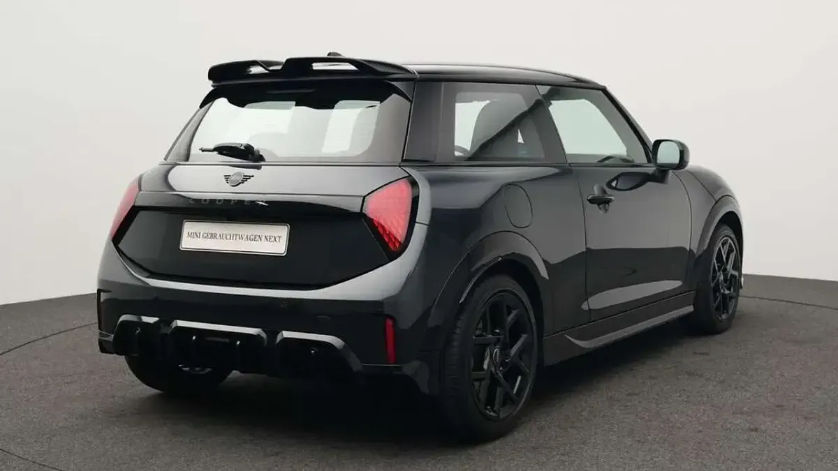 Gebraucht Mini John Cooper Works 156 PS (114 kW) 2025 Grau Kleinwagen