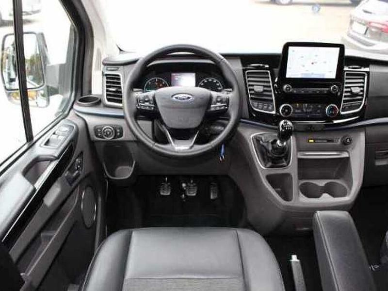 Gebraucht Ford Tourneo Custom Active 150 PS (110 kW) 2024 Weiss Van