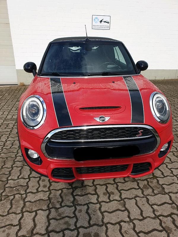 Rot Gebraucht 2017 Mini John Cooper Works Cabriolet Cabrio | 17.750 € - Bild 1/4