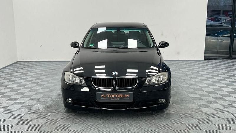 Gebraucht BMW 318 129 PS (94 kW) 2007 Schwarz Limousine