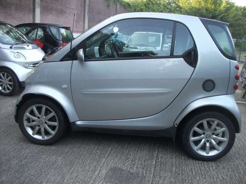 Silber Gebraucht 2006 Smart ForTwo Coupé Coupé | 2.700 € (Fairer Preis) - Bild 1/4