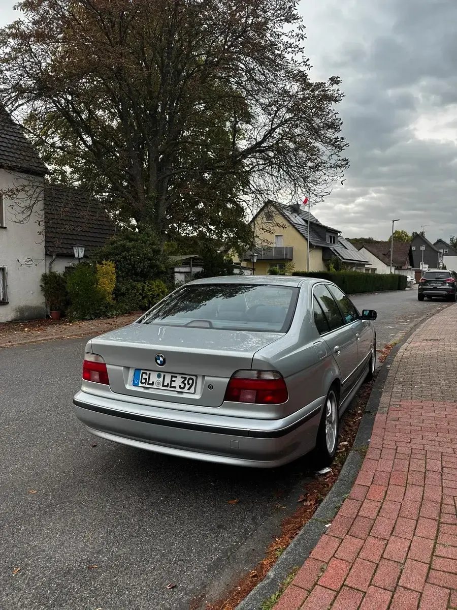Gebraucht BMW 528 193 PS (141 kW) 1998 Silber Limousine