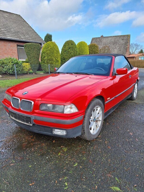 Rot Gebraucht 1999 BMW 318 Cabriolet Cabrio | 8.700 € (Etwas zu teuer) - Bild 1/4