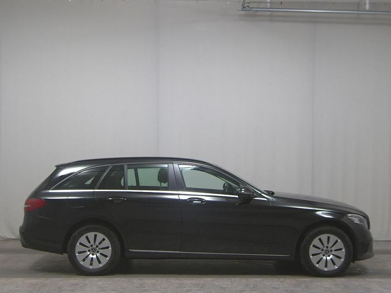 Schwarz Gebraucht 2020 Mercedes C180 Kombi | 15.980 € (Superpreis) - Bild 1/4
