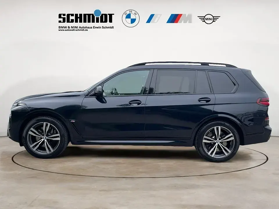 Gebraucht BMW X7 M Sport 530 PS (389 kW) 2023 Carbon schwarz SUV