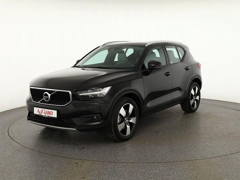 Gebraucht Volvo XC40 Momentum 150 PS (110 kW) 2019 Black solid "stone" SUV