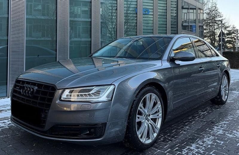 Gebraucht Audi A8 Ambiente 385 PS (283 kW) 2014 Grau Limousine