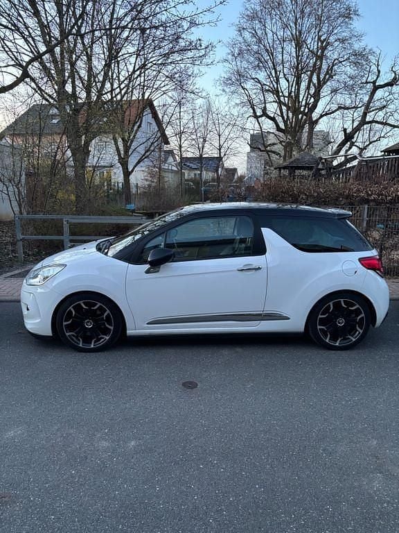 Gebraucht Citroën DS3 Sport Chic 156 PS (114 kW) 2012 Weiß Kleinwagen