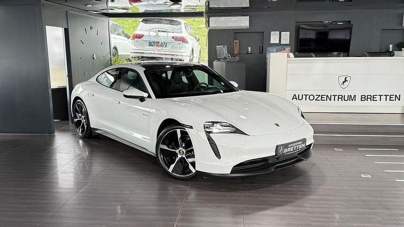 Weiß Gebraucht 2021 Porsche Taycan Sport Limousine | 56.900 € (Fairer Preis) - Bild 1/3