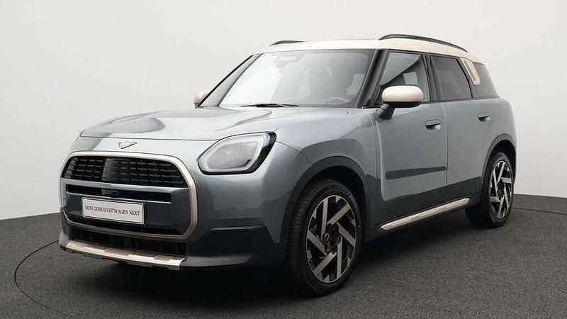 Grün Gebraucht 2024 Mini Countryman Favoured SUV | 38.086 € (Guter Preis) - Bild 1/4