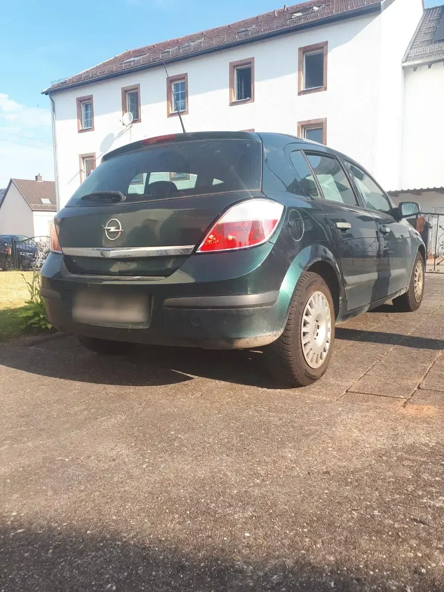 Gebraucht Opel Astra 90 PS (66 kW) 2004 Grün Limousine