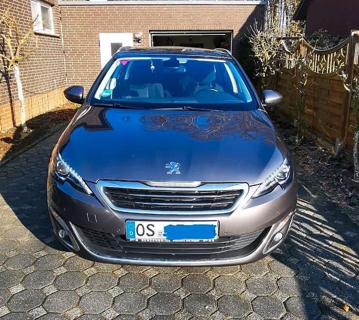 Gebraucht Peugeot 308 SW Allure 131 PS (96 kW) 2016 Grau Kombi