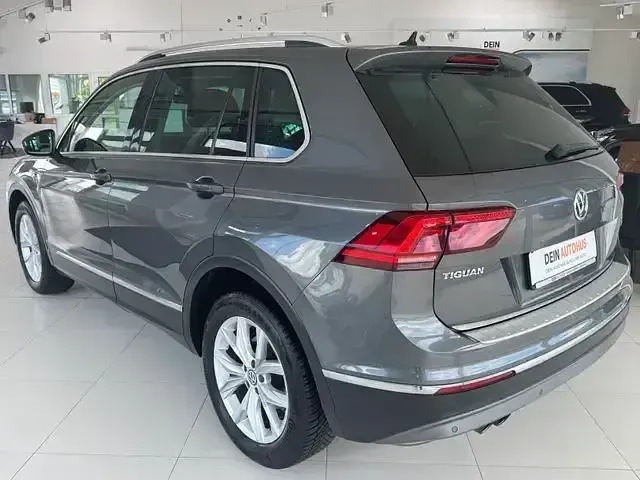 Gebraucht VW Tiguan Highline 180 PS (132 kW) 2018 Grau SUV