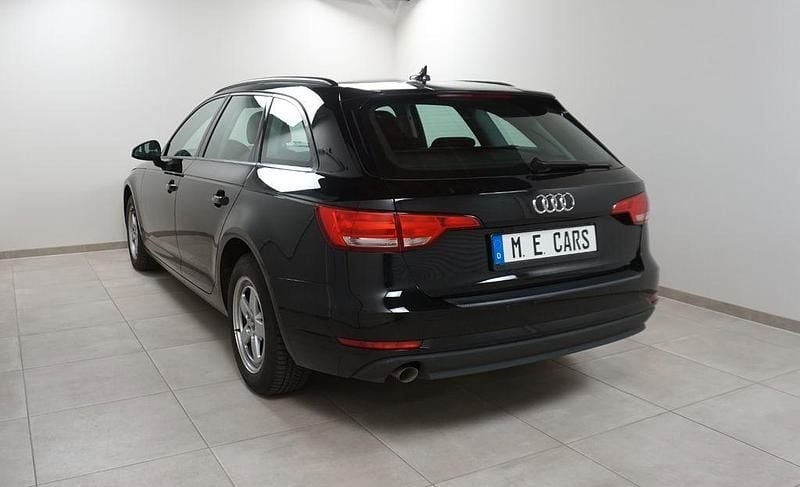 Gebraucht Audi A4 150 PS (110 kW) 2018 Schwarz Kombi