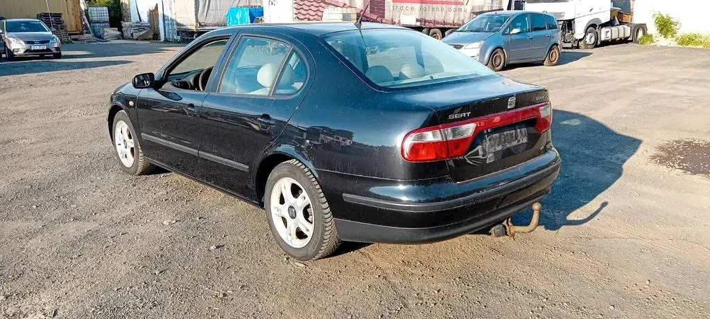 Gebraucht Seat Toledo 150 PS (110 kW) 1999 Schwarz Limousine