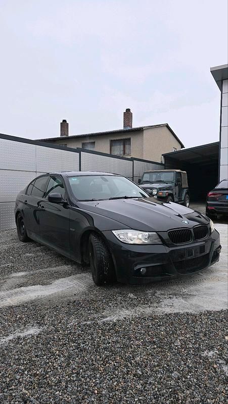 Gebraucht BMW 318 M Sport 190 PS (139 kW) 2010 Schwarz Limousine