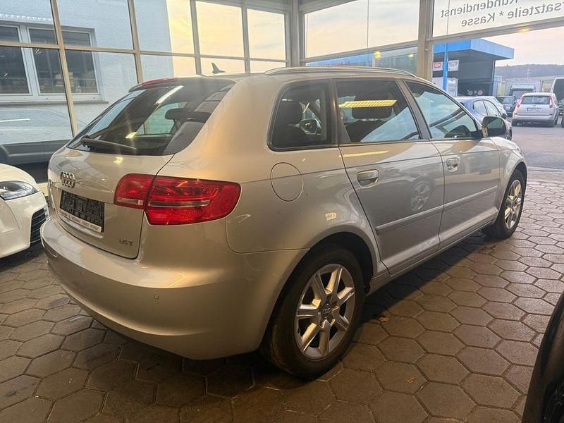 Gebraucht Audi A3 Attraction 125 PS (91 kW) 2010 Silber Kleinwagen