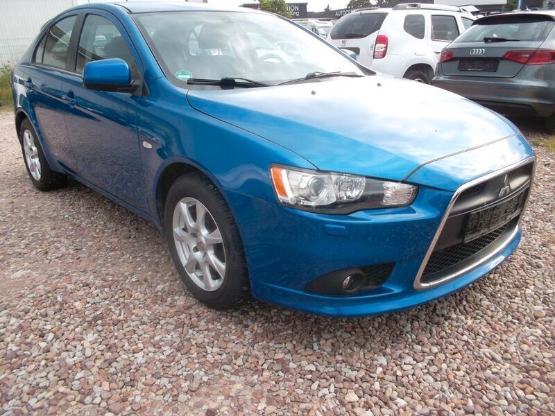 Blau Gebraucht 2011 Mitsubishi Lancer Sportback Limousine | 5.500 € (Guter Preis) - Bild 1/4