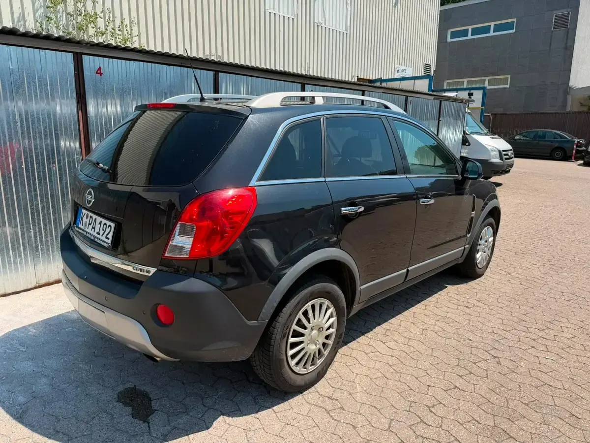 Gebraucht Opel Antara 163 PS (119 kW) 2012 Schwarz SUV