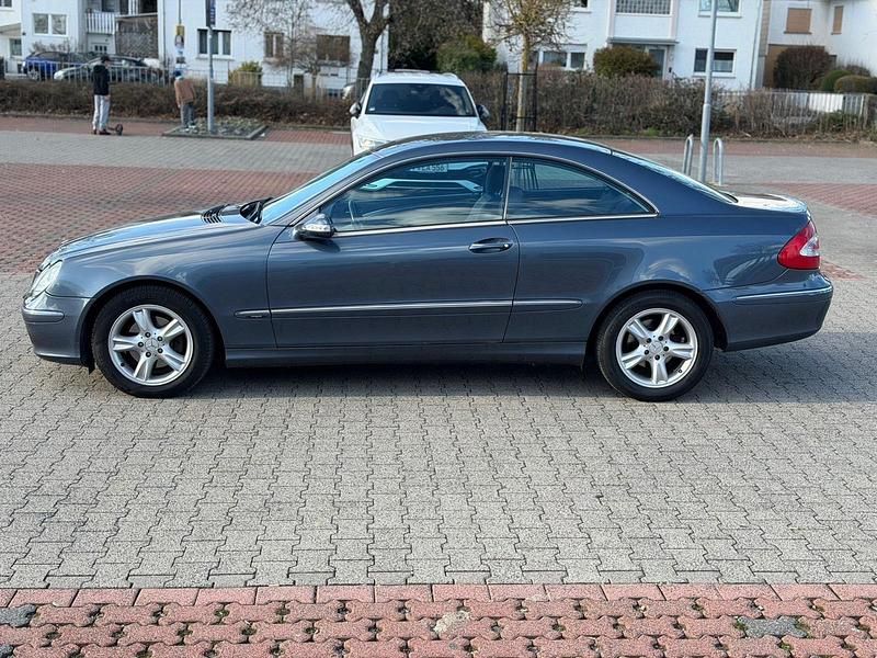 Gebraucht Mercedes CLK200 163 PS (119 kW) 2004 Blau Coupé