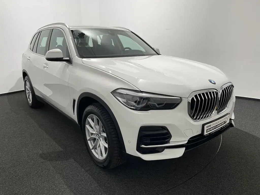 Gebraucht BMW X5 Sport Line 286 PS (210 kW) 2023 Weiß SUV