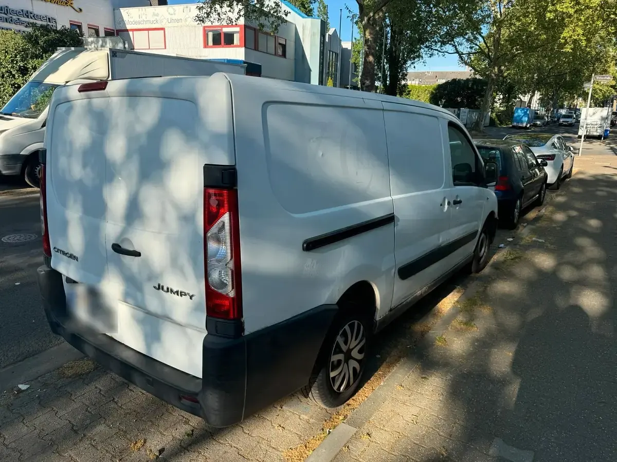 Second-hand Citroën Jumpy 90 CP (66 kW) 2011 Alb Monovolum