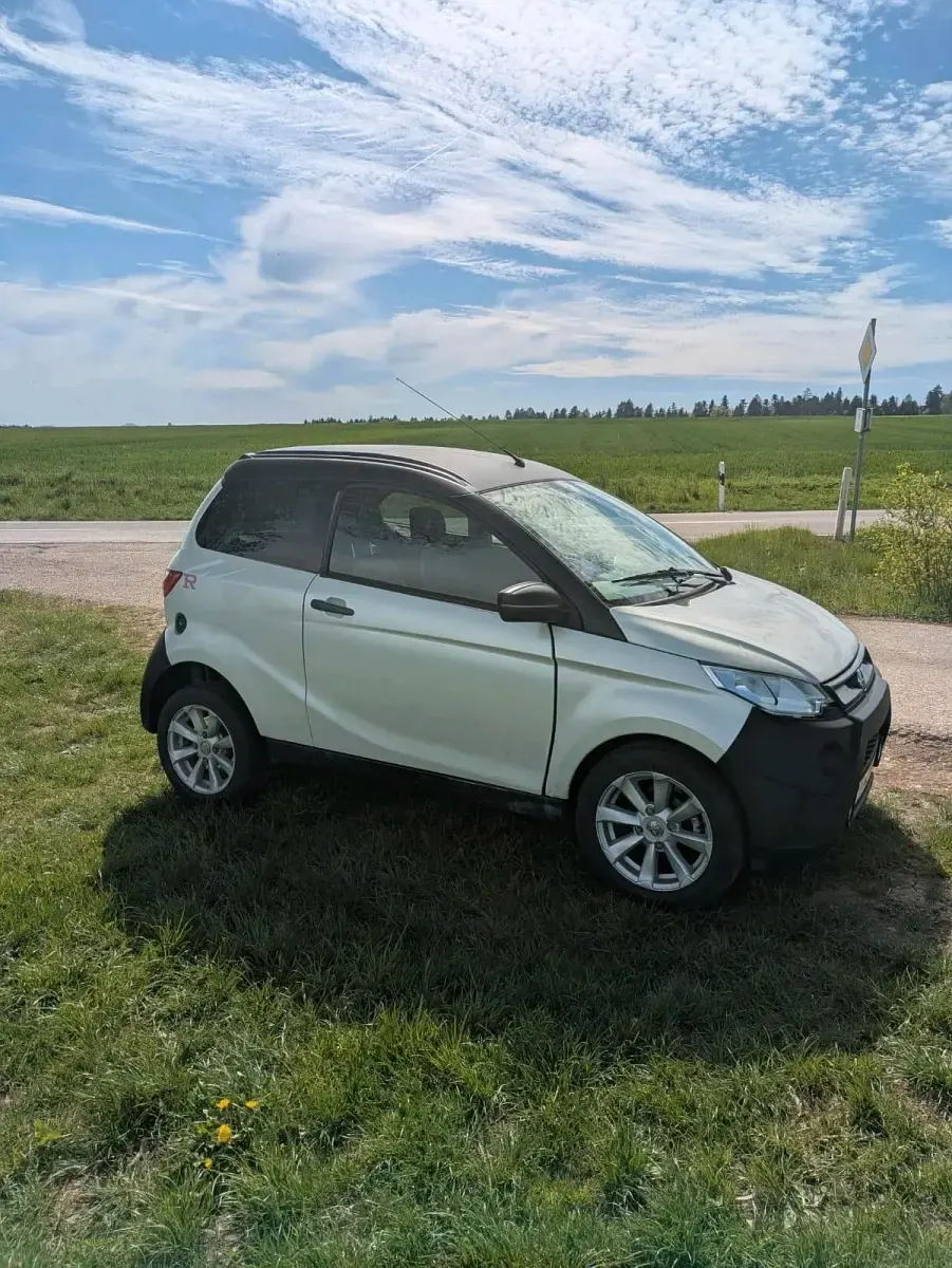 Gebraucht Aixam Crossline 2017 Weiß Kleinwagen