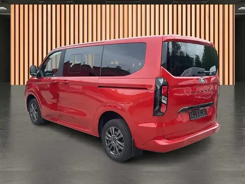 Gebraucht Ford Tourneo Custom Titanium 170 PS (125 kW) 2025 Rot Van