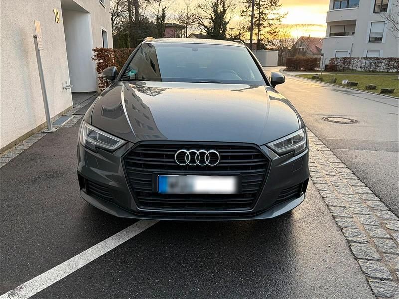 Gebraucht Audi A3 Sportback S-Line 150 PS (110 kW) 2020 Grau Kleinwagen