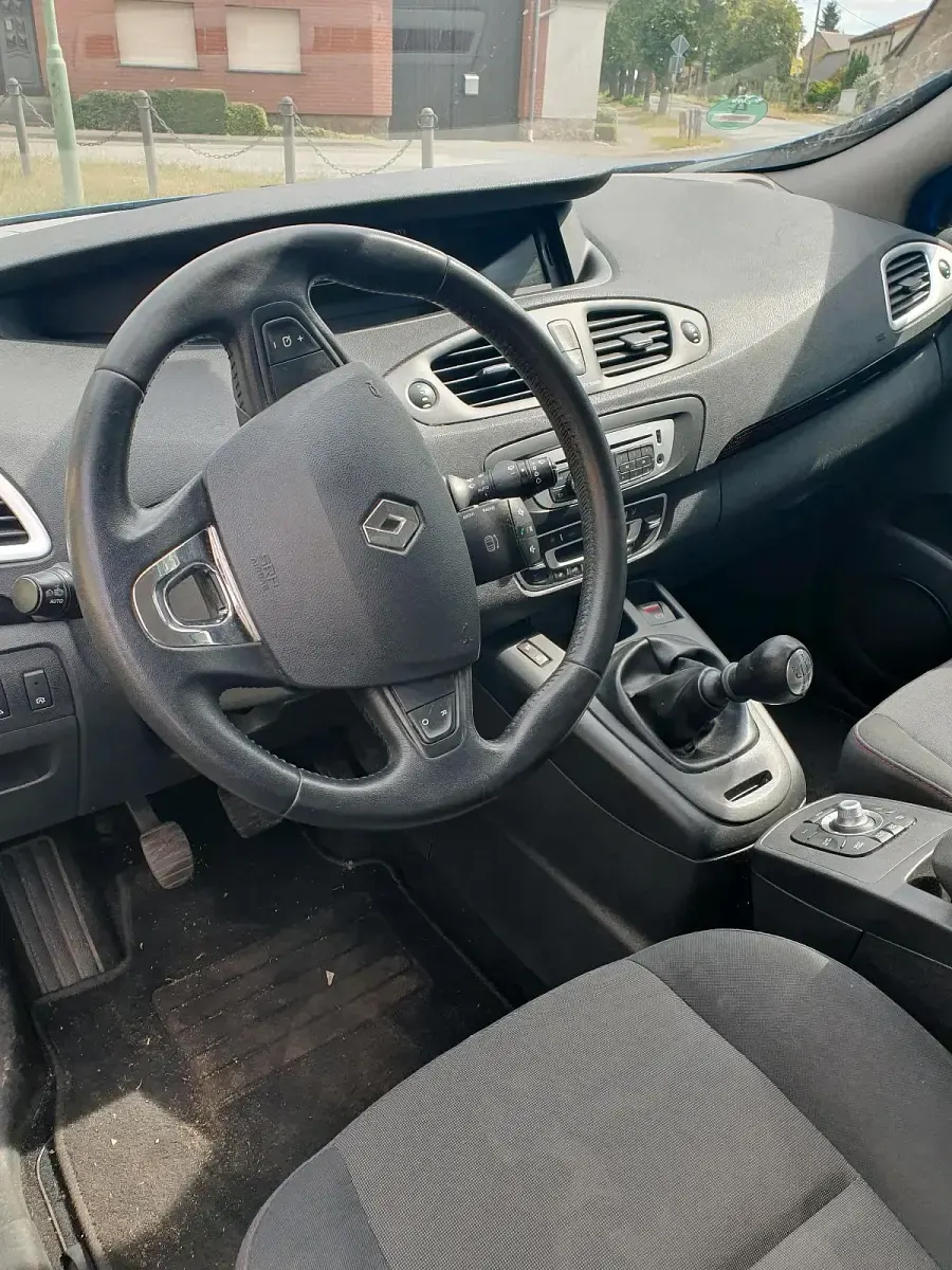 Gebraucht Renault Scénic III 132 PS (97 kW) 2013 Blau Van / Kleinbus