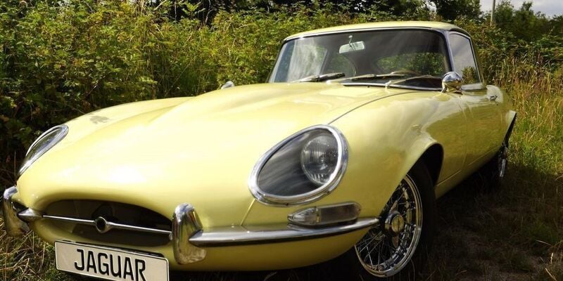 Pale primerose yellow Gebraucht 1967 Jaguar E-Type Coupé | 89.500 € - Bild 1/4