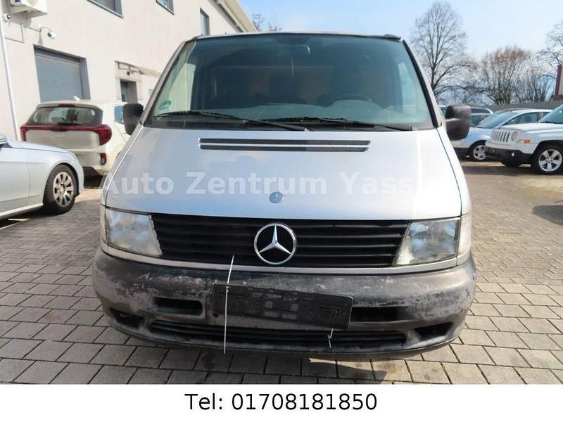 Gebraucht Mercedes Vito 102 PS (75 kW) 2003 Silber Van