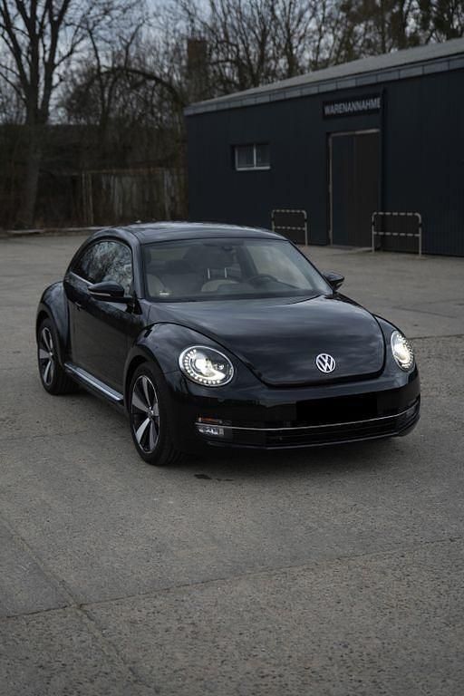 Gebraucht VW Beetle Cup 105 PS (77 kW) 2014 Schwarz Kleinwagen