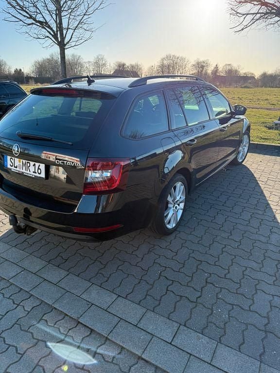 Gebraucht Skoda Octavia Style 116 PS (85 kW) 2018 Schwarz Kombi