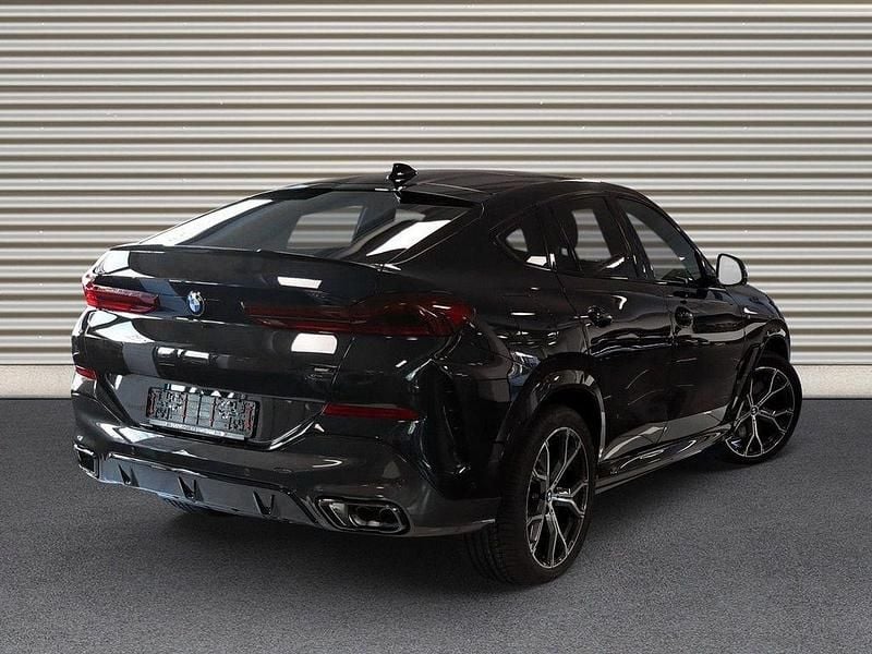Gebraucht BMW X6 M50 Efficient Dynamics 530 PS (389 kW) 2022 M carbonschwarz metallic SUV