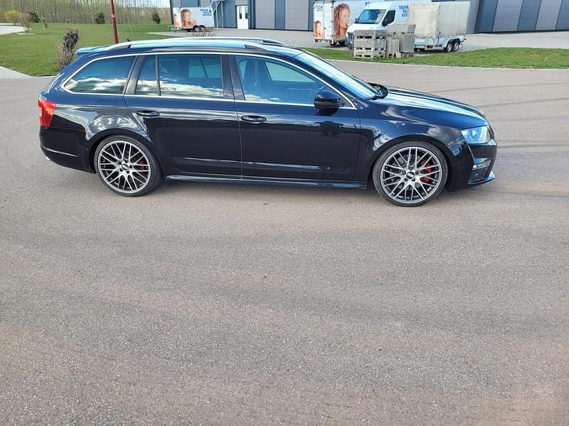 Gebraucht Skoda Octavia RS 184 PS (135 kW) 2014 Schwarz Kleinwagen