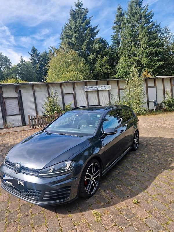Gebraucht VW Golf VII GTD 184 PS (135 kW) 2016 Grau Kombi