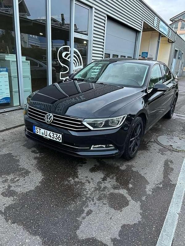 Gebraucht VW Passat Comfortline 150 PS (110 kW) 2018 Limousine