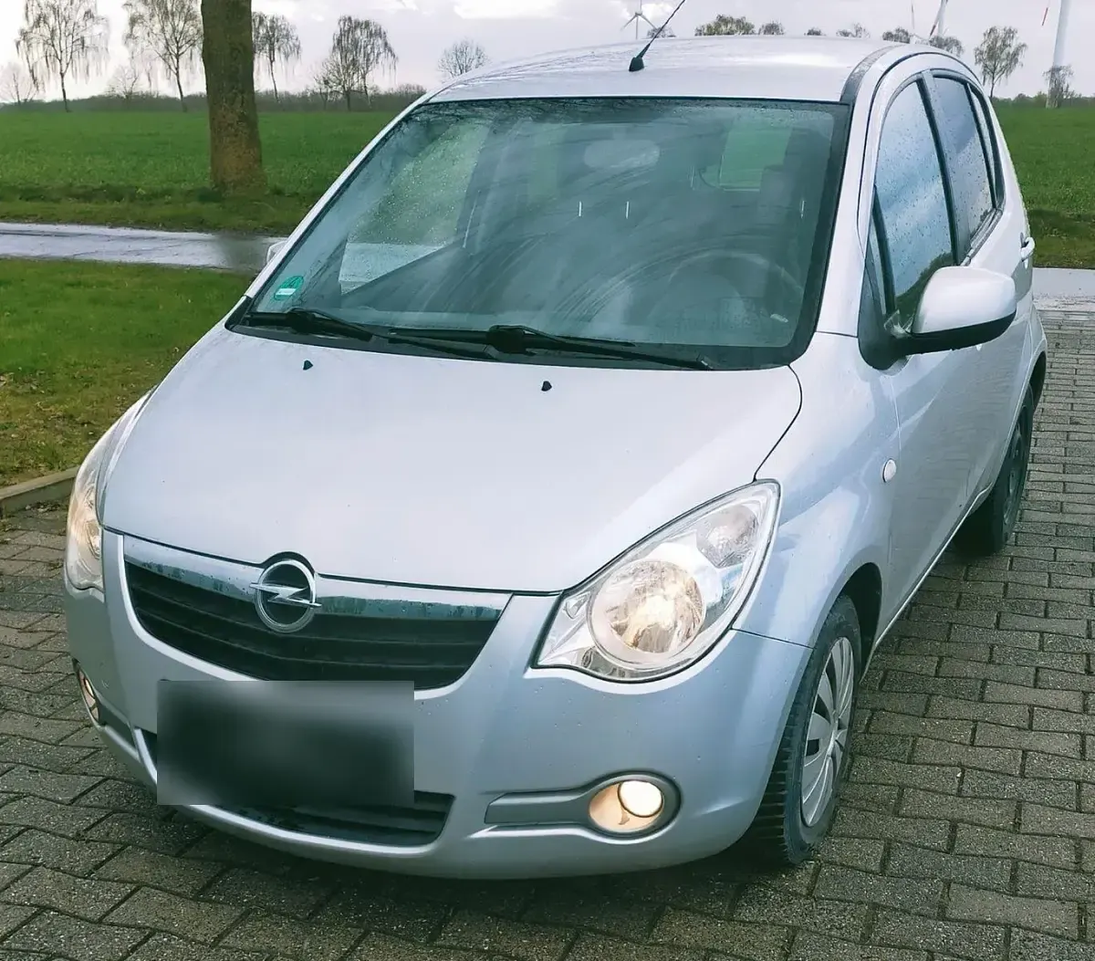 Second-hand Opel Agila 86 CP (63 kW) 2009 Argintiu Hatchback
