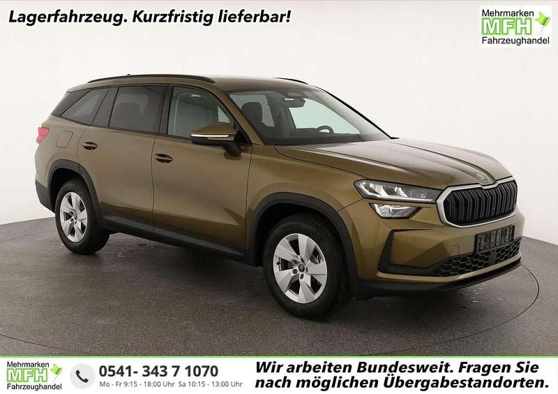 Gold bronze metallic Neu 2025 Skoda Kodiaq Selection SUV | 45.045 € (Superpreis) - Bild 1/4