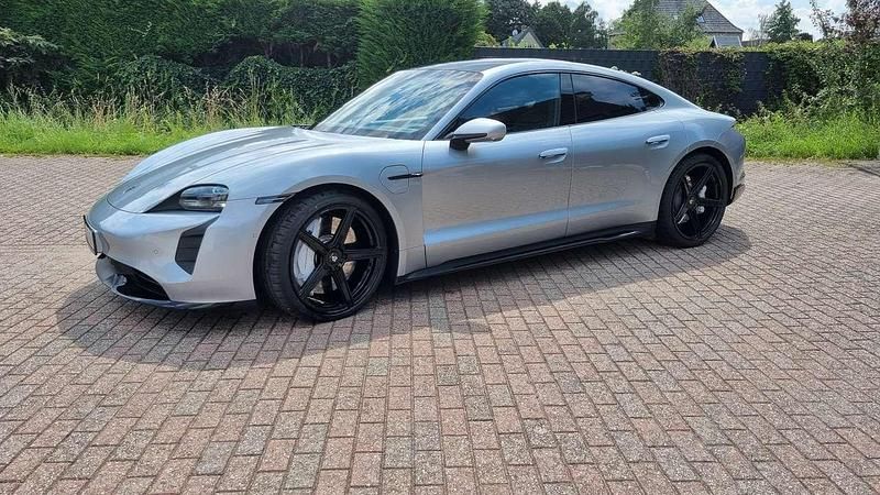 Gebraucht Porsche Taycan Turbo Sport 500 kW (680 PS) 2020 Silber Limousine